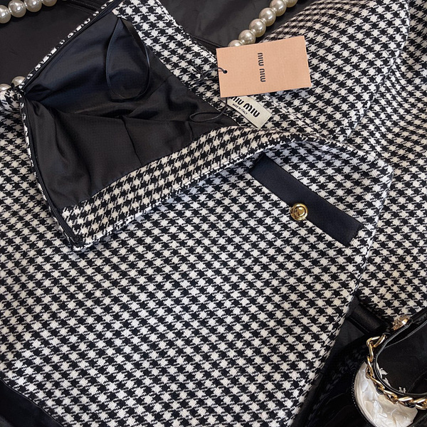 e1e810b93f8a82ae61d7174370e1910e_1675952626_0067.jpg e1e810b93f8a82ae61d7174370e1910e_1675952626_0067.jpg