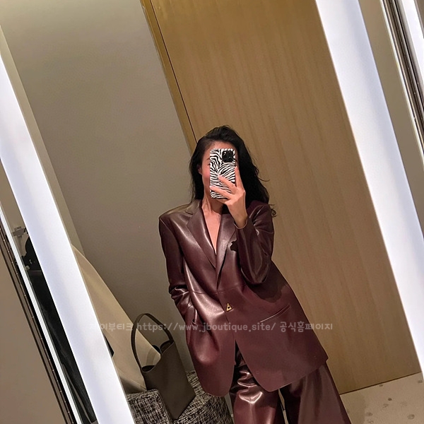 b074bbaf5a0942dbeee6e847548f851c_1695731724_4458.jpg b074bbaf5a0942dbeee6e847548f851c_1695731724_4458.jpg