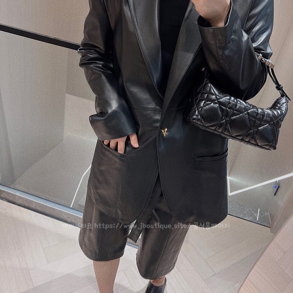 b074bbaf5a0942dbeee6e847548f851c_1695731808_7882.jpg b074bbaf5a0942dbeee6e847548f851c_1695731808_7882.jpg