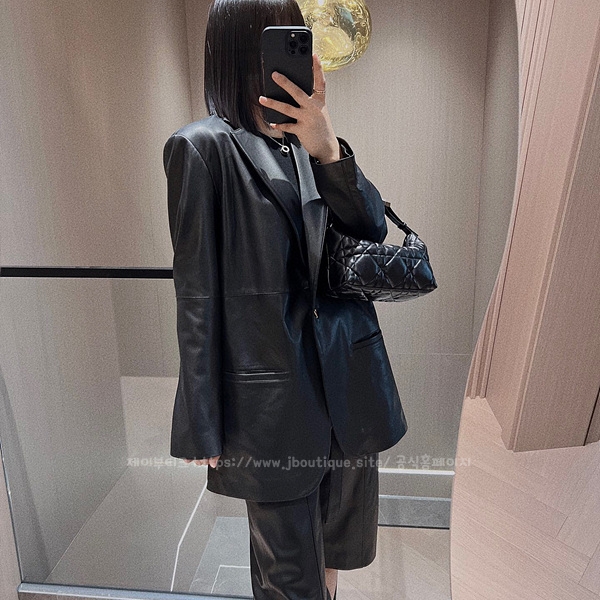 b074bbaf5a0942dbeee6e847548f851c_1695731808_9825.jpg b074bbaf5a0942dbeee6e847548f851c_1695731808_9825.jpg