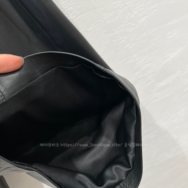 b074bbaf5a0942dbeee6e847548f851c_1695731815_0857.jpg b074bbaf5a0942dbeee6e847548f851c_1695731815_0857.jpg