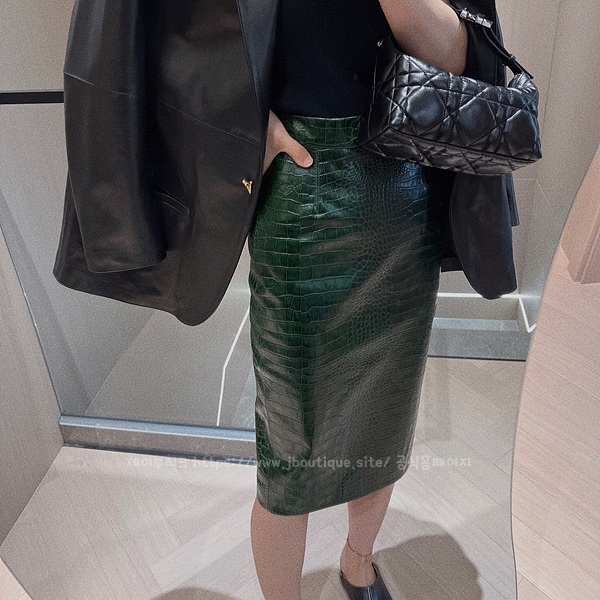 b074bbaf5a0942dbeee6e847548f851c_1695732284_4931.jpg b074bbaf5a0942dbeee6e847548f851c_1695732284_4931.jpg