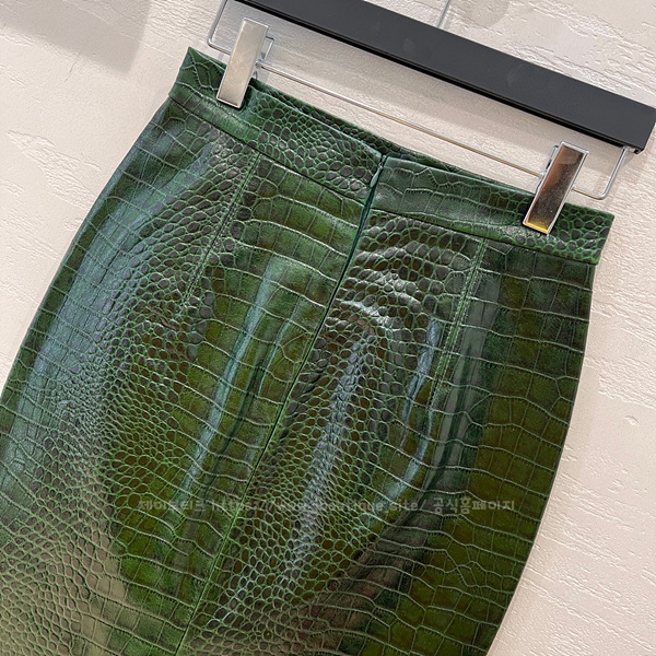 b074bbaf5a0942dbeee6e847548f851c_1695732289_3422.jpg b074bbaf5a0942dbeee6e847548f851c_1695732289_3422.jpg