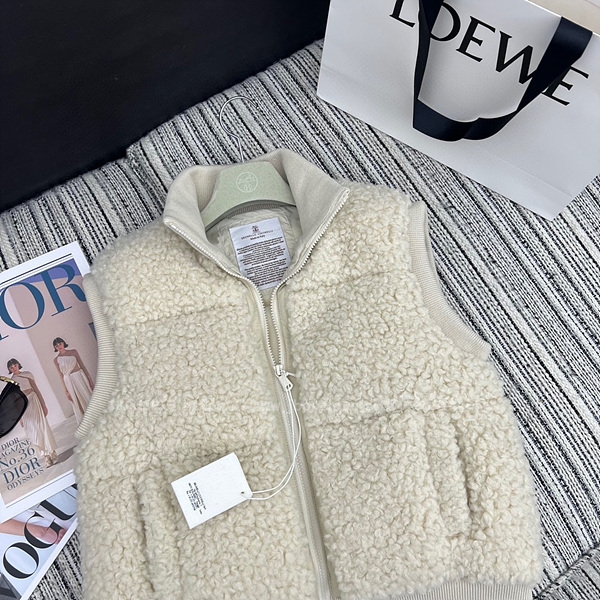 fb387763f4123b4284bfada419c2bf0a_1694723455_258.jpg fb387763f4123b4284bfada419c2bf0a_1694723455_258.jpg