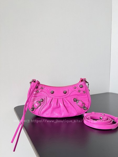 0366e21a1e43c6a5d8c1f401e056d049_1697217122_8283.jpg 0366e21a1e43c6a5d8c1f401e056d049_1697217122_8283.jpg