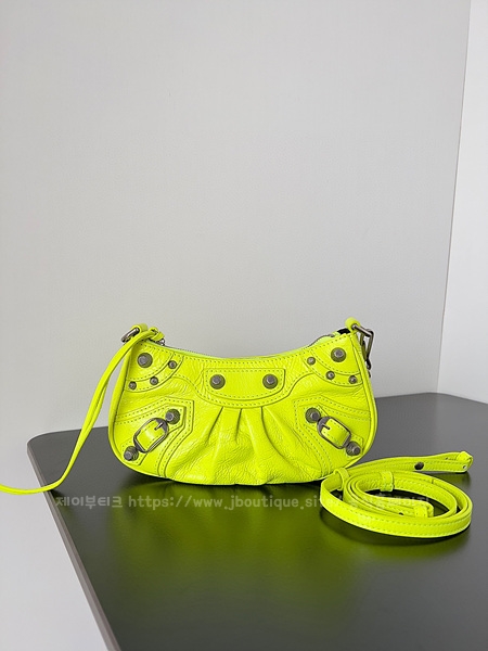 0366e21a1e43c6a5d8c1f401e056d049_1697217129_8035.jpg 0366e21a1e43c6a5d8c1f401e056d049_1697217129_8035.jpg