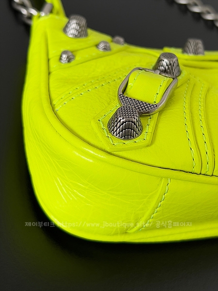 0366e21a1e43c6a5d8c1f401e056d049_1697217130_9.jpg 0366e21a1e43c6a5d8c1f401e056d049_1697217130_9.jpg