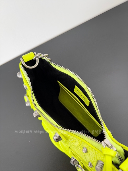 0366e21a1e43c6a5d8c1f401e056d049_1697217131_3184.jpg 0366e21a1e43c6a5d8c1f401e056d049_1697217131_3184.jpg