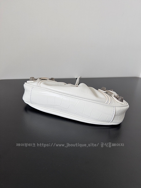 0366e21a1e43c6a5d8c1f401e056d049_1697217158_969.jpg 0366e21a1e43c6a5d8c1f401e056d049_1697217158_969.jpg