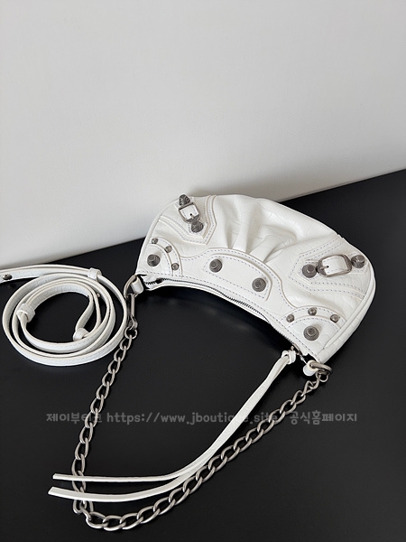 0366e21a1e43c6a5d8c1f401e056d049_1697217160_1998.jpg 0366e21a1e43c6a5d8c1f401e056d049_1697217160_1998.jpg