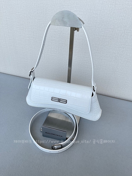 1847fefbdb5633bee708b7cc90014364_1697709430_1926.jpg 1847fefbdb5633bee708b7cc90014364_1697709430_1926.jpg