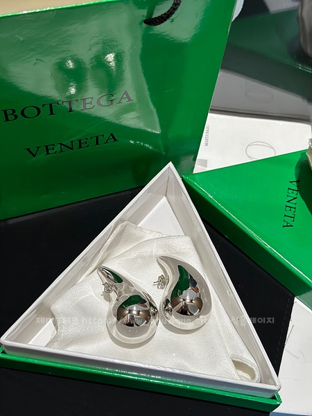 2b9d960bc486e789829e6768fe6b689a_1697543325_584.jpg 2b9d960bc486e789829e6768fe6b689a_1697543325_584.jpg