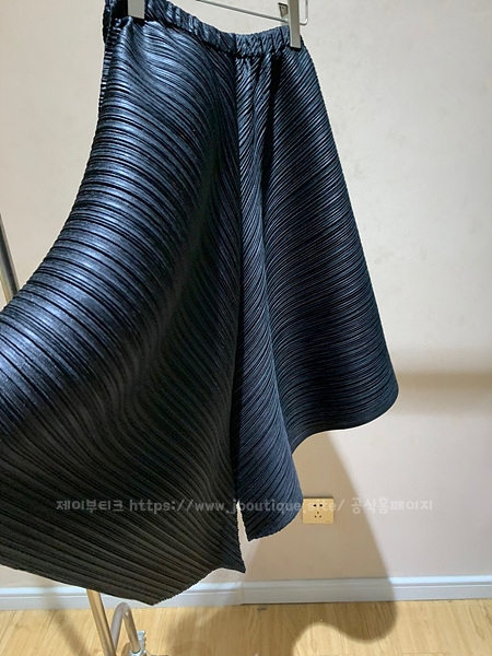 8e114a03d68b0d46d83e48afb0dae1fd_1696880619_8555.jpg 8e114a03d68b0d46d83e48afb0dae1fd_1696880619_8555.jpg