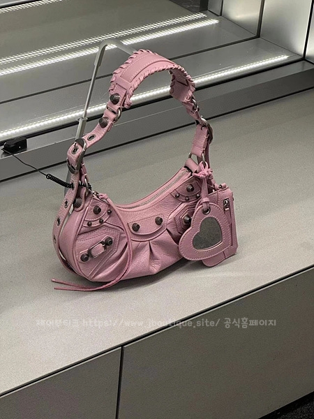 daa8f24db72a46027e3f79a9d6de567f_1697215978_2017.jpg daa8f24db72a46027e3f79a9d6de567f_1697215978_2017.jpg