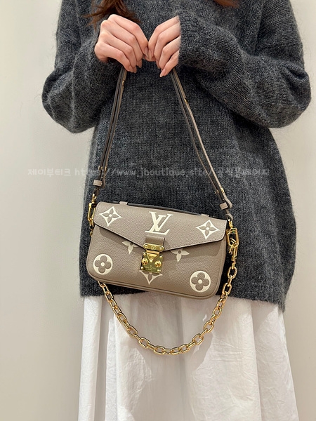 dbdd6a818b80a6f7f3aea78110e83217_1698304169_5055.jpg dbdd6a818b80a6f7f3aea78110e83217_1698304169_5055.jpg