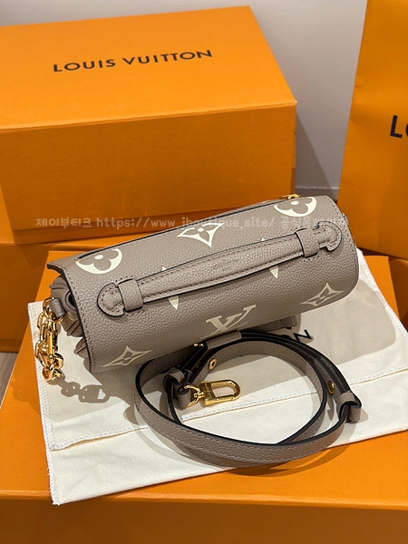 e989a5ae955f96d64b6217e5515b5b69_1698304175_8162.jpg e989a5ae955f96d64b6217e5515b5b69_1698304175_8162.jpg