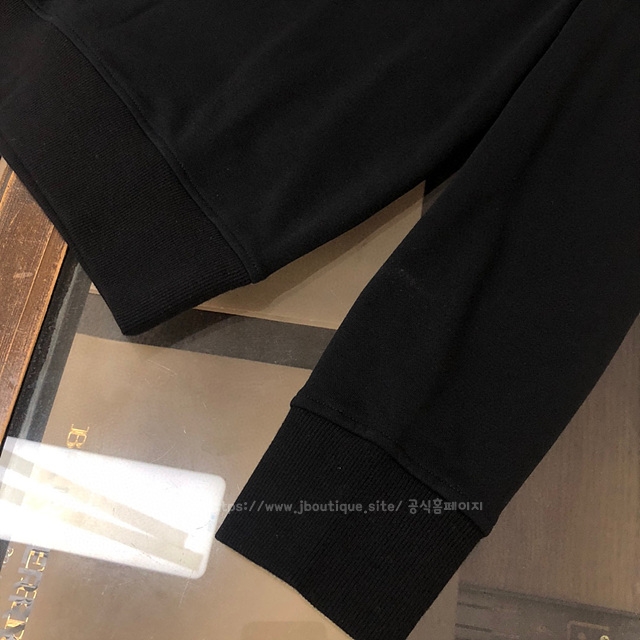 556b39e047f703d5c6cb3e277098054b_1700569800_8284.jpg 556b39e047f703d5c6cb3e277098054b_1700569800_8284.jpg