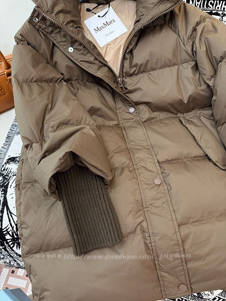 9a1236075f91fd72747d39b75f699b2d_1727878714_2293.jpg 9a1236075f91fd72747d39b75f699b2d_1727878714_2293.jpg