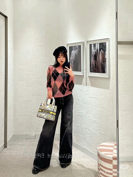 256aa2c6f499ecfe4965a1c2409de1fa_1732817069_6419.jpg 256aa2c6f499ecfe4965a1c2409de1fa_1732817069_6419.jpg