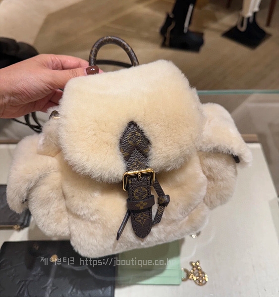 0a36a88c90be708f811f8273f6e47122_1733400036_2922.jpg 0a36a88c90be708f811f8273f6e47122_1733400036_2922.jpg