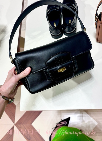 1238538b0173780353db89927b81dc14_1734978345_5864.jpg 1238538b0173780353db89927b81dc14_1734978345_5864.jpg