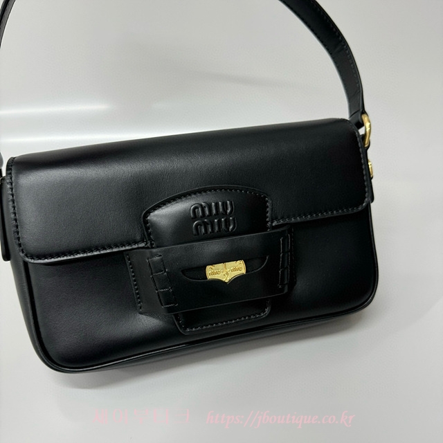 1238538b0173780353db89927b81dc14_1734978351_6296.jpg 1238538b0173780353db89927b81dc14_1734978351_6296.jpg