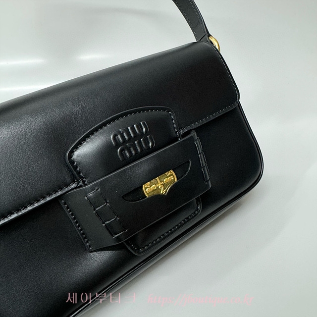 1238538b0173780353db89927b81dc14_1734978352_6392.jpg 1238538b0173780353db89927b81dc14_1734978352_6392.jpg