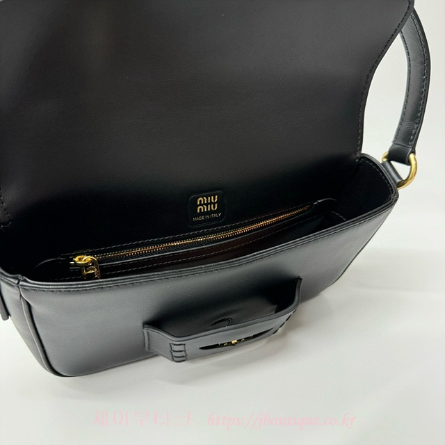 1238538b0173780353db89927b81dc14_1734978354_881.jpg 1238538b0173780353db89927b81dc14_1734978354_881.jpg