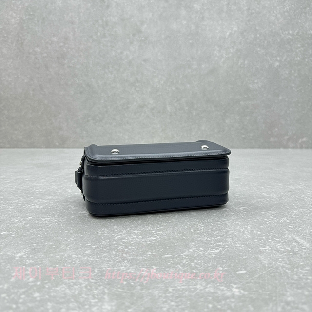 60b95f315c930cd7bd72aecd9fa739ac_1734702232_2127.jpg 60b95f315c930cd7bd72aecd9fa739ac_1734702232_2127.jpg