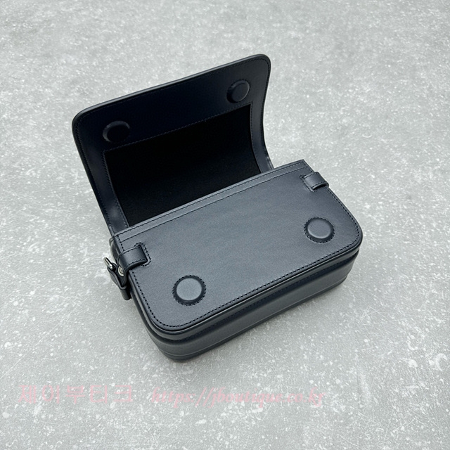 60b95f315c930cd7bd72aecd9fa739ac_1734702233_3514.jpg 60b95f315c930cd7bd72aecd9fa739ac_1734702233_3514.jpg