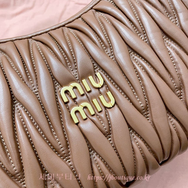 7d5b76c0a42a0185907ea4d2dd9da45a_1734730128_1348.jpg 7d5b76c0a42a0185907ea4d2dd9da45a_1734730128_1348.jpg