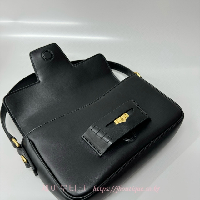 8a1f9fd38aea6f7e4a0c1d252c36556d_1734978353_9809.jpg 8a1f9fd38aea6f7e4a0c1d252c36556d_1734978353_9809.jpg