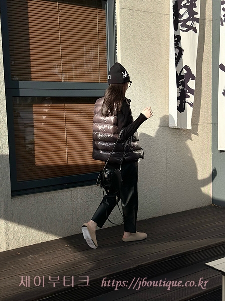 c1e7e2f44956d4b1e8f9005659941ce3_1735062955_6152.jpg c1e7e2f44956d4b1e8f9005659941ce3_1735062955_6152.jpg