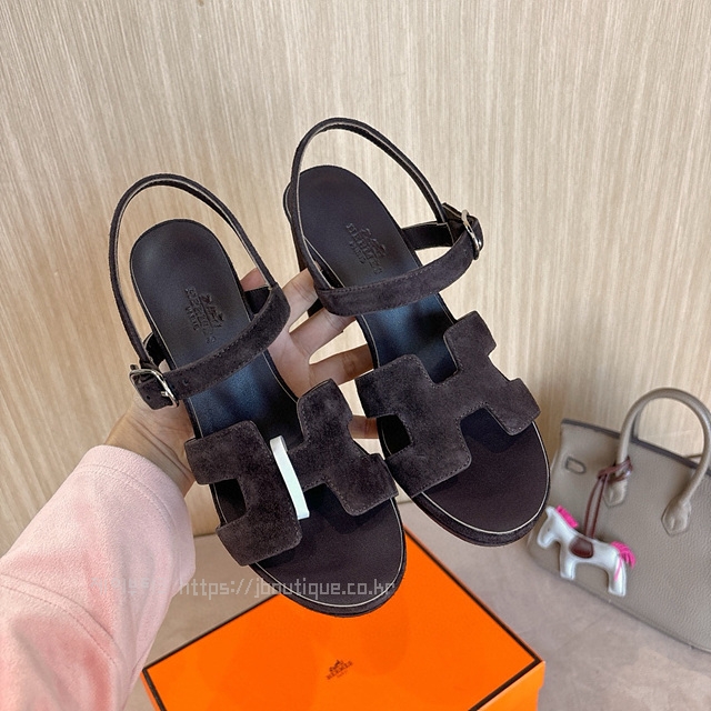 c401e62a4f7a5f6e85248558784b7405_1734015366_8282.jpg c401e62a4f7a5f6e85248558784b7405_1734015366_8282.jpg