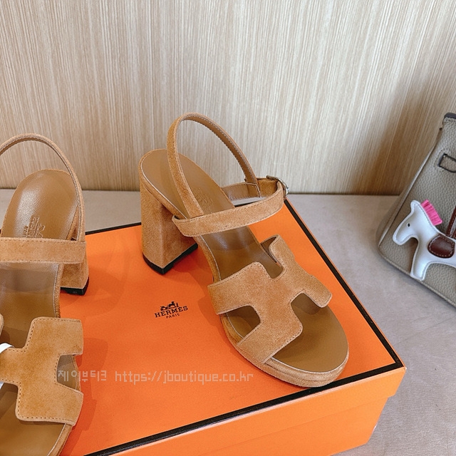 c401e62a4f7a5f6e85248558784b7405_1734015374_214.jpg c401e62a4f7a5f6e85248558784b7405_1734015374_214.jpg