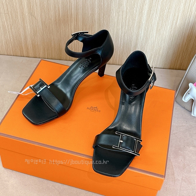 ed53bb0393440d51e60c36c0a6bec5d0_1734022115_5846.jpg ed53bb0393440d51e60c36c0a6bec5d0_1734022115_5846.jpg