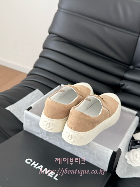 092df15a3a85815cd60c1d37b5bf5c10_1737394472_2269.jpg 092df15a3a85815cd60c1d37b5bf5c10_1737394472_2269.jpg