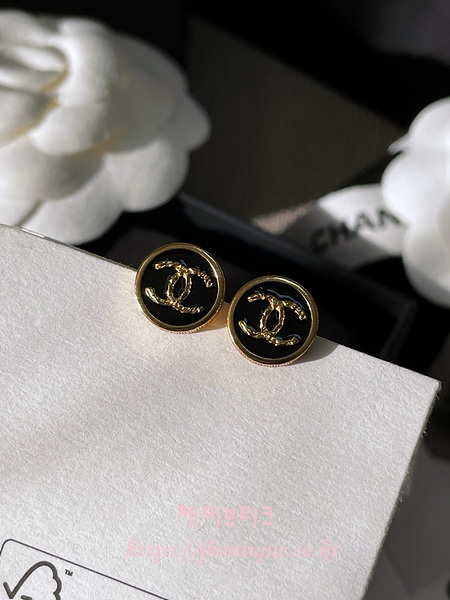 5f5aaaea78a9e5c54bbe04d7180f6818_1737312033_2899.jpg 5f5aaaea78a9e5c54bbe04d7180f6818_1737312033_2899.jpg