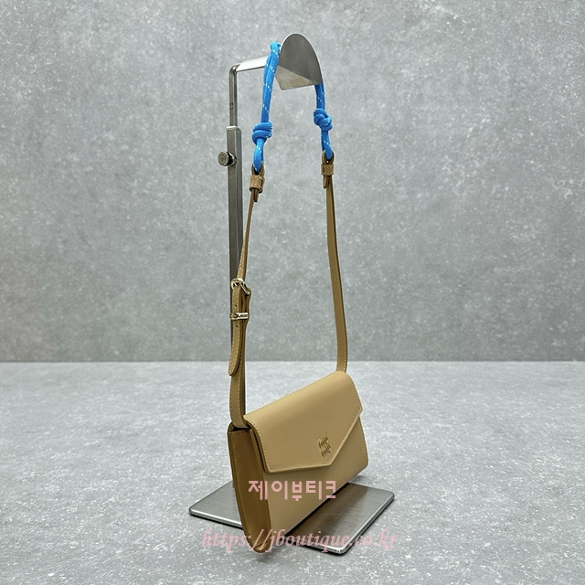 70c7487470adbfb583ac5f4de0b2426f_1736943543_1859.jpg 70c7487470adbfb583ac5f4de0b2426f_1736943543_1859.jpg