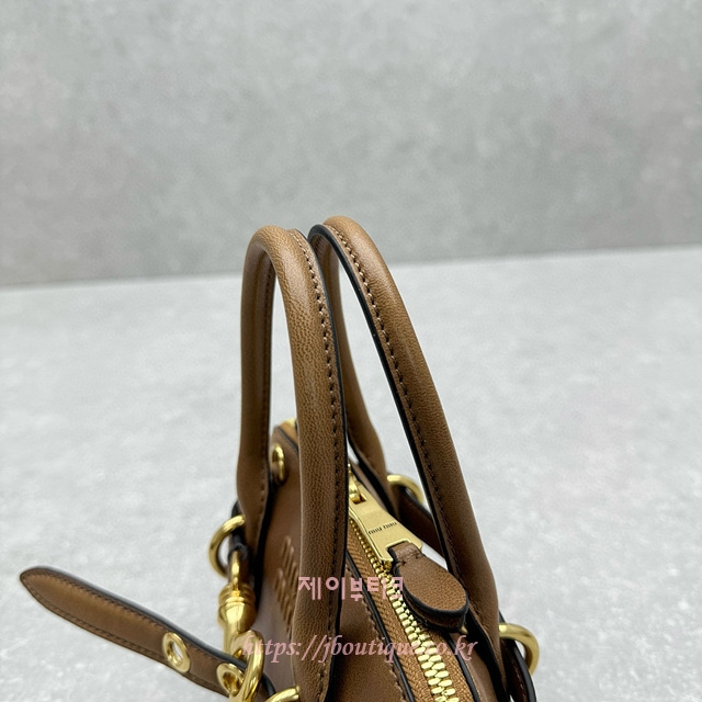 70c7487470adbfb583ac5f4de0b2426f_1736943935_0203.jpg 70c7487470adbfb583ac5f4de0b2426f_1736943935_0203.jpg