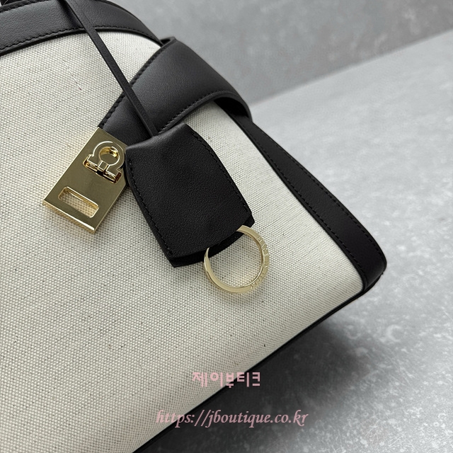 b6b0c6f533961938dc20b638a501cfda_1736945733_5447.jpg b6b0c6f533961938dc20b638a501cfda_1736945733_5447.jpg