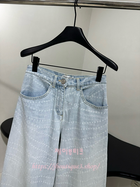 499f1c3bafa3f7d3e45737bfc758857f_1748606892_134.jpg 499f1c3bafa3f7d3e45737bfc758857f_1748606892_134.jpg