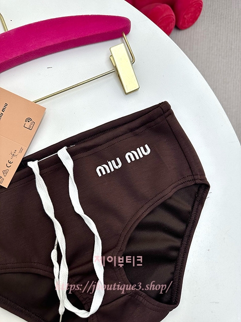 701dd396e570c7eec3a08beab6057176_1747395943_1725.jpg 701dd396e570c7eec3a08beab6057176_1747395943_1725.jpg