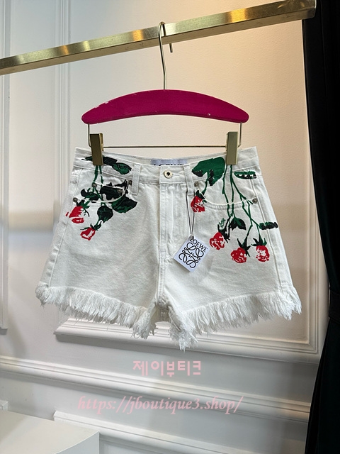 86a0141e65098888b25de616c665b5e9_1747397778_1421.jpg 86a0141e65098888b25de616c665b5e9_1747397778_1421.jpg