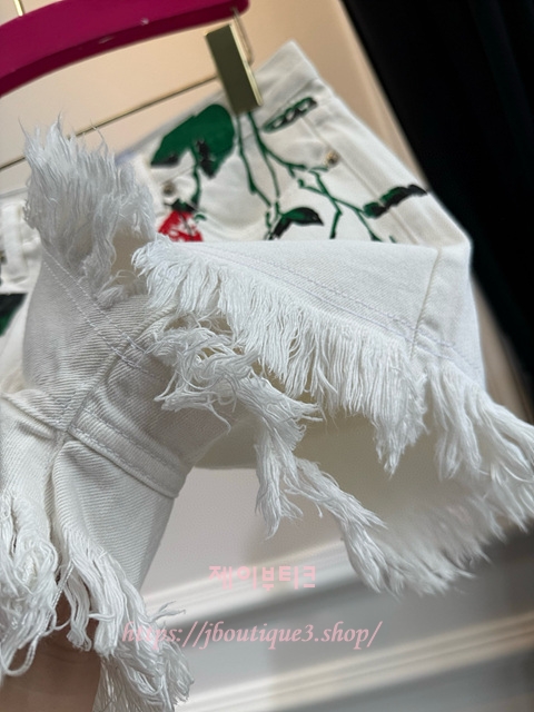 86a0141e65098888b25de616c665b5e9_1747397779_9941.jpg 86a0141e65098888b25de616c665b5e9_1747397779_9941.jpg