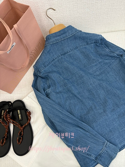 8c2b842cc60fb1cd74c1795e26958079_1748611811_6932.jpg 8c2b842cc60fb1cd74c1795e26958079_1748611811_6932.jpg