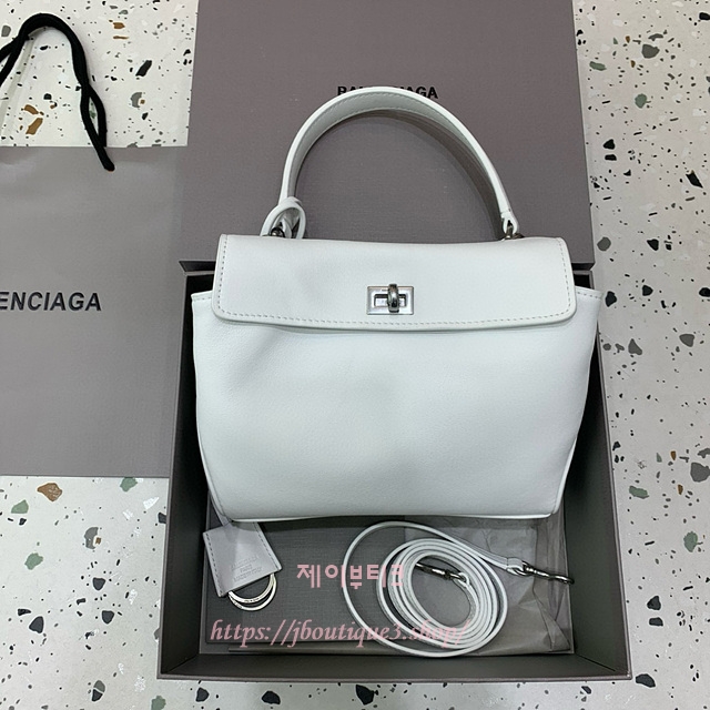 335e5565c93072448d375af661137c4c_1750420845_1676.jpg 335e5565c93072448d375af661137c4c_1750420845_1676.jpg