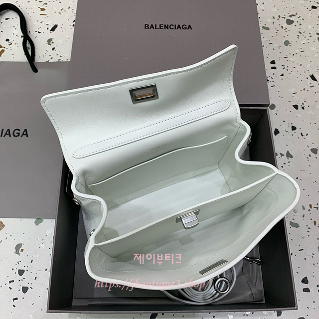 335e5565c93072448d375af661137c4c_1750420847_4243.jpg 335e5565c93072448d375af661137c4c_1750420847_4243.jpg