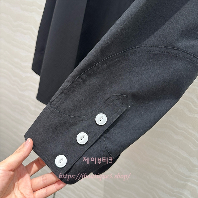 fe68ca8276f277f29af350b6c9f11d95_1750065957_2487.jpg fe68ca8276f277f29af350b6c9f11d95_1750065957_2487.jpg