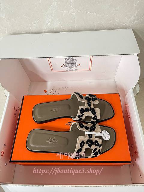 ec950b1b9180d85f623016ccdb12155a_1752248604_1256.jpg ec950b1b9180d85f623016ccdb12155a_1752248604_1256.jpg